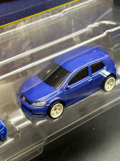 HOT WHEELS - 2004 VOLKSWAGEN GOLF R32 / VOLKSWAGEN GOLF MK7 (2026) - 2 PACK