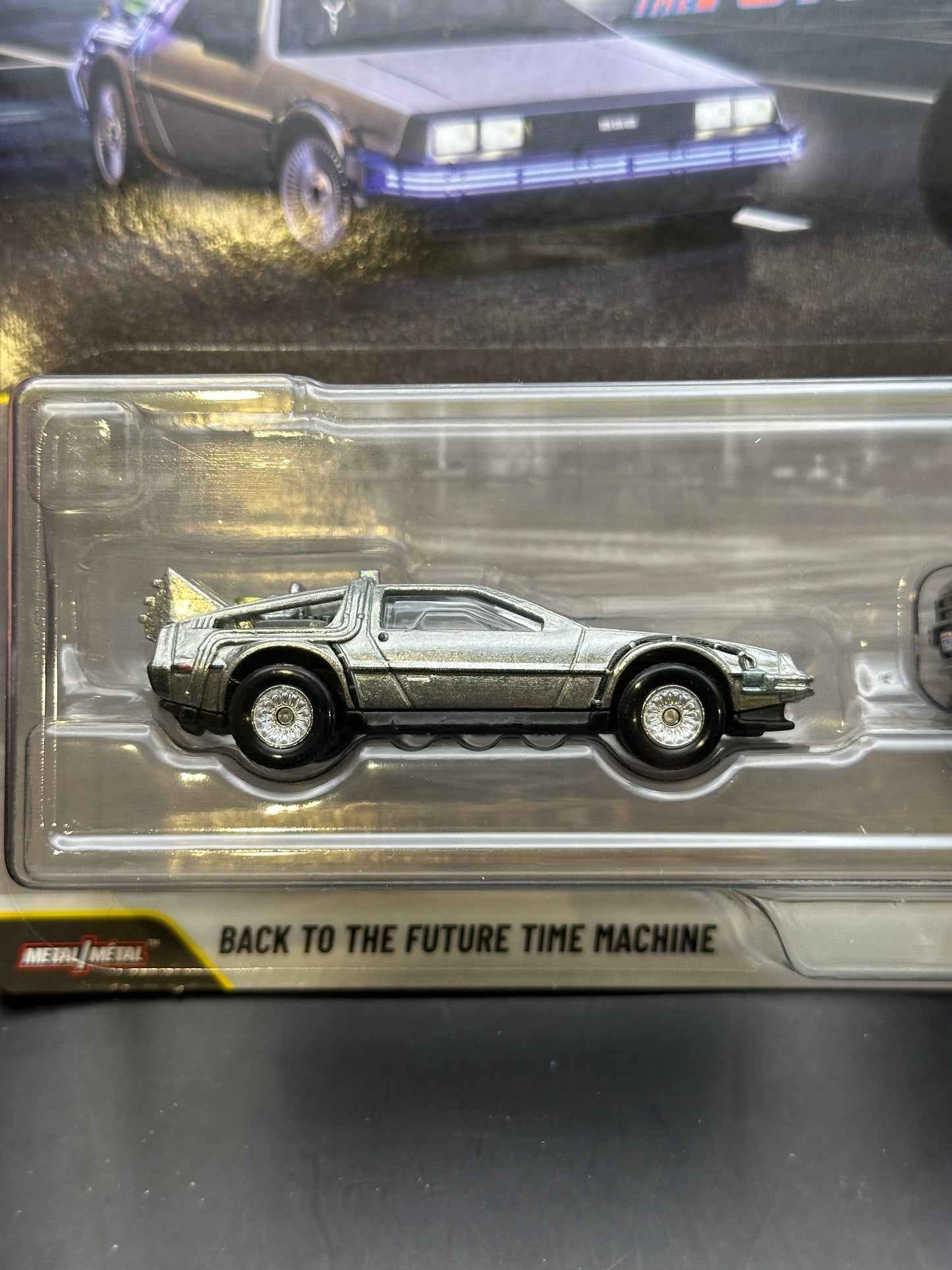 HOT WHEELS - BACK TO THE FUTURE TIME MACHINE / 1987 TOYOTA PICKUP TRUCK (2026) - 2 PACK