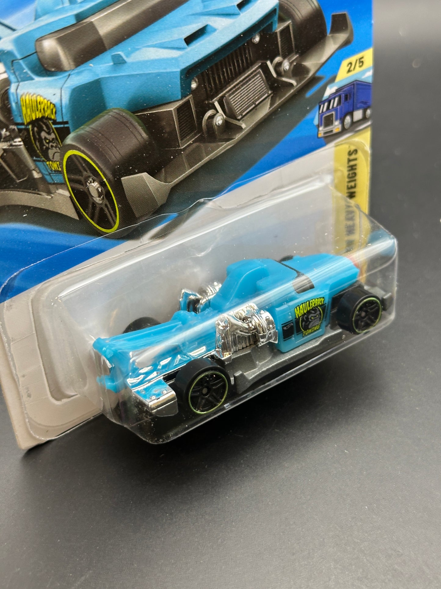 HOT WHEELS - HAULERBACK (2026) - HW HEAVY WEIGHTS 2/5
