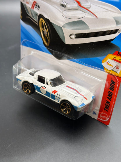 HOT WHEELS - CORVETTE GRAND SPORT (2026) - HW THEN AND NOW 3/10