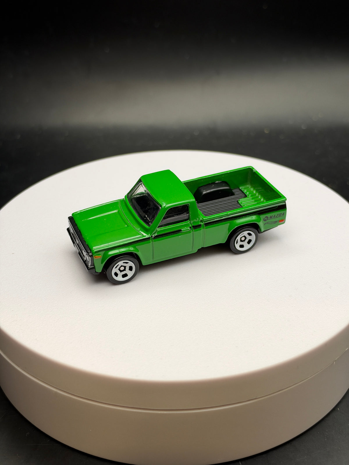 HOT WHEELS - MAZDA REPU (2022) - HW HOT TRUCKS 2/10 - LOOSE