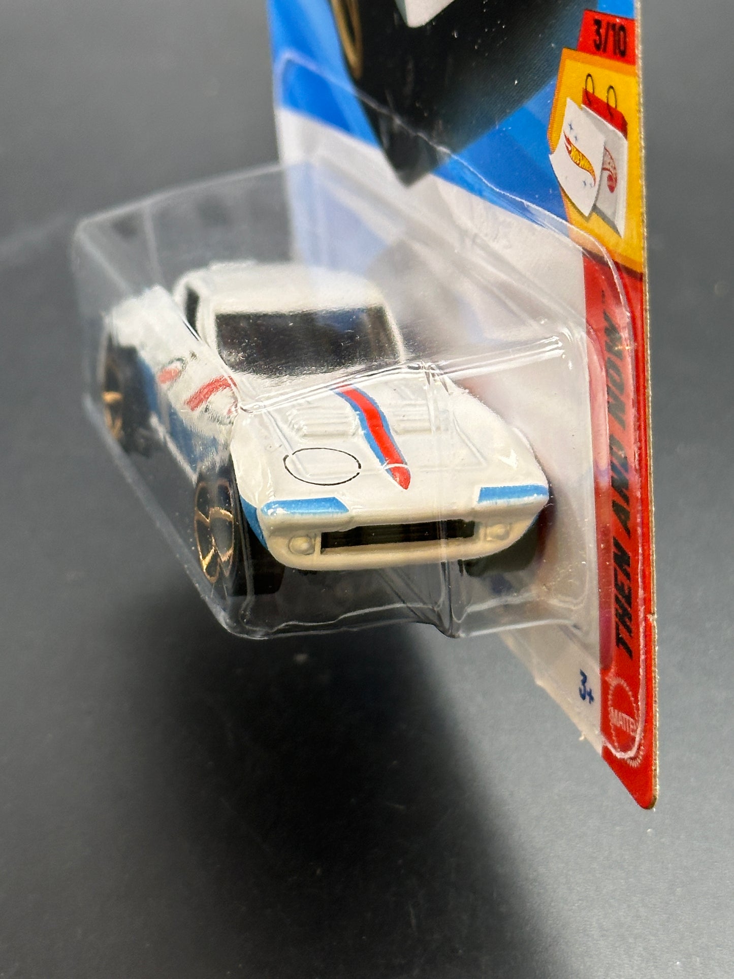 HOT WHEELS - CORVETTE GRAND SPORT (2026) - HW THEN AND NOW 3/10