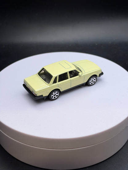 MATCHBOX - 1986 VOLVO 240 - DIECAST - LOOSE