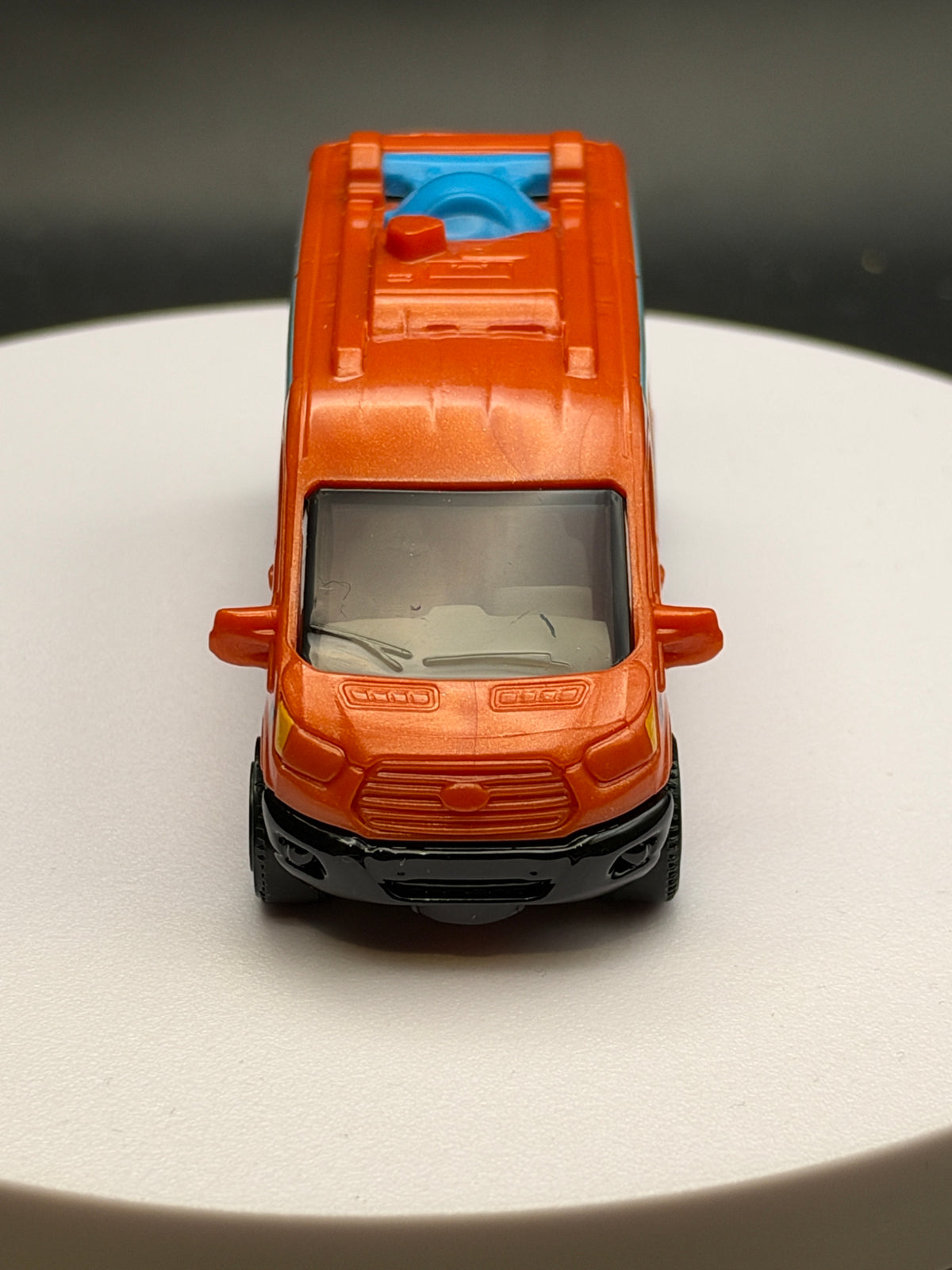 MATCHBOX - 14 FORD TRANSIT NEWS VAN - DIECAST - LOOSE