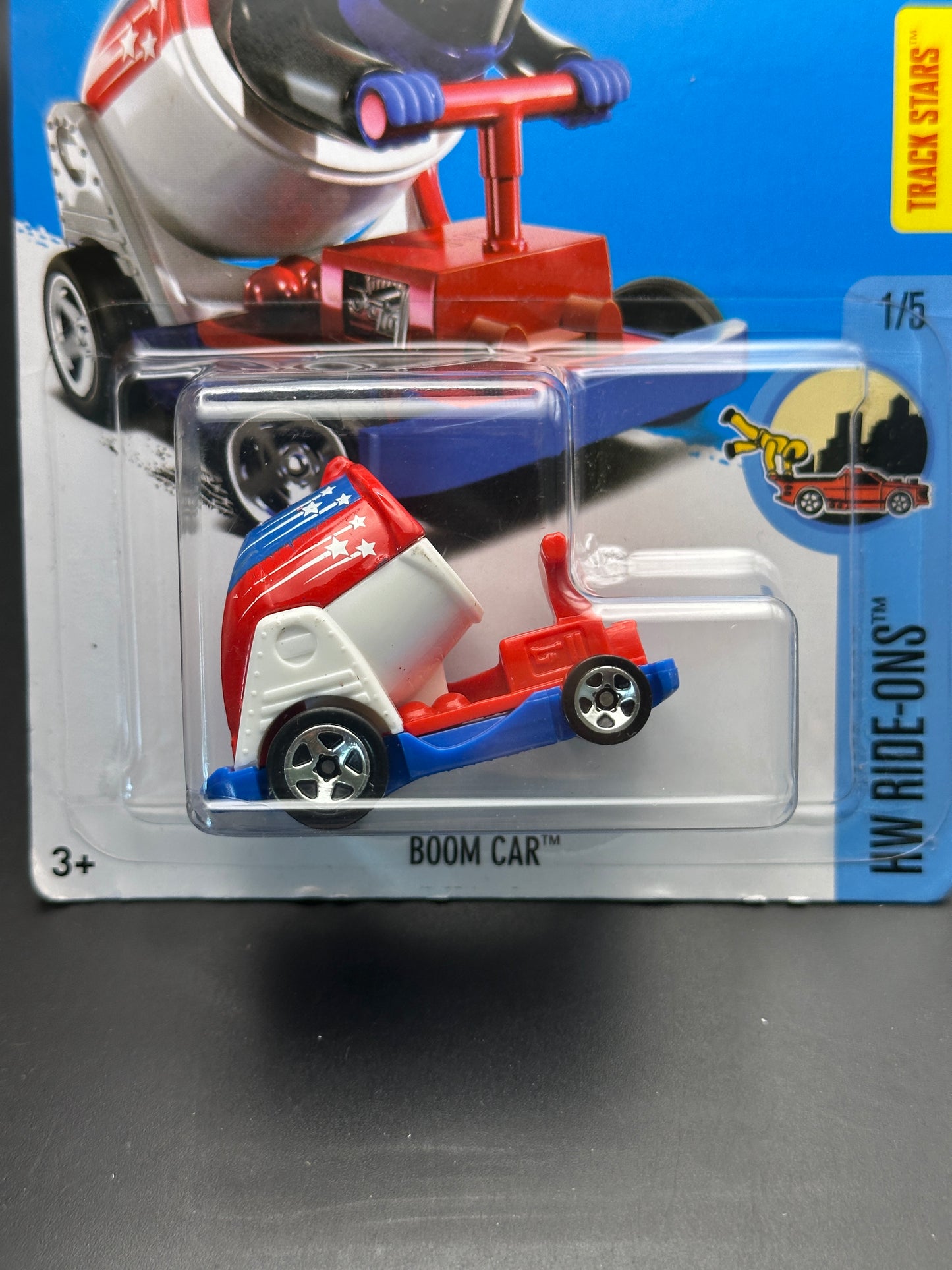 HOT WHEELS - BOOM CAR - (2017) - HW RIDE ONS 1/5