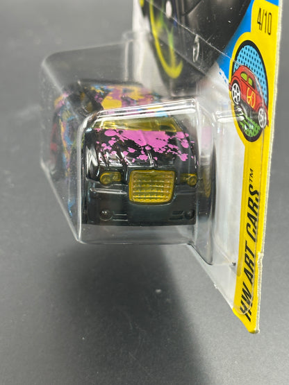 HOT WHEELS - CHRYSLER 300C - (2016) - HW ART CARS 4/10