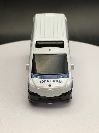MATCHBOX - MERCEDES BENZ SPRINTER AMBULANCE - DIECAST - LOOSE