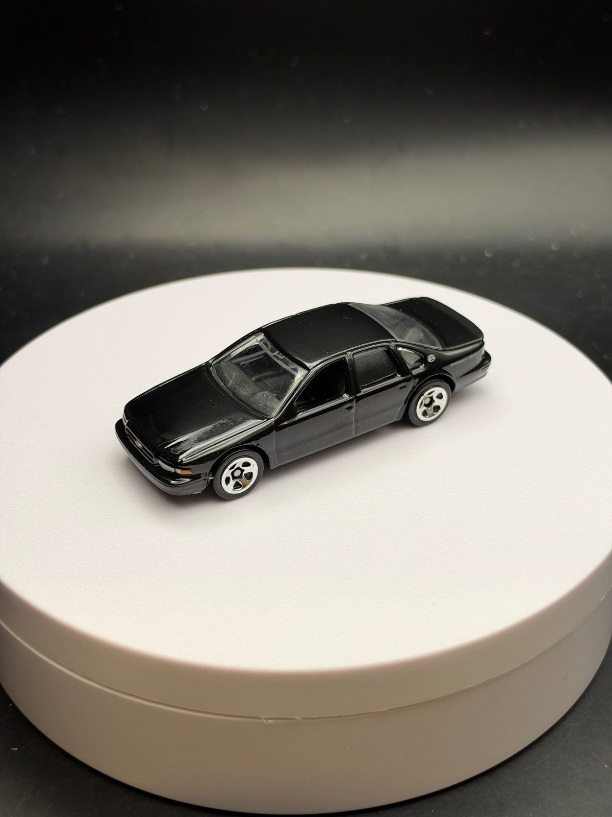 HOT WHEELS - 96 CHEVROLET IMPALA SS (2020) - HW NIGHTBURNERZ 2/10 - LOOSE