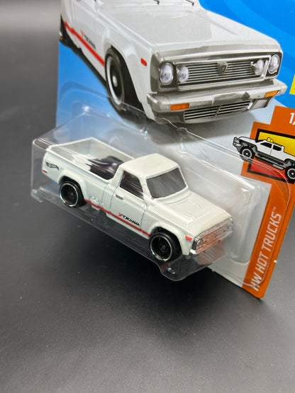 HOT WHEELS - MAZDA REPU (2018) - HW HOT TRUCKS 1/10