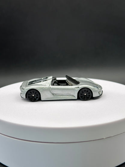 HOT WHEELS - PORSCHE 918 SPYDER (2018) - FACTORY FRESH 2/10 - LOOSE