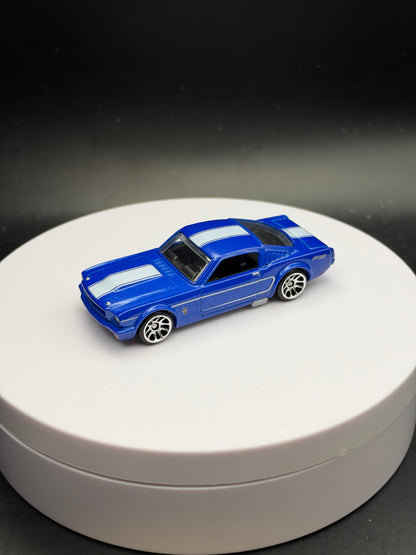 HOT WHEELS - 65 FORD MUSTANG 2 + 2 FASTBACK (2025) MUSTANG 60 YEARS 5/5 - LOOSE