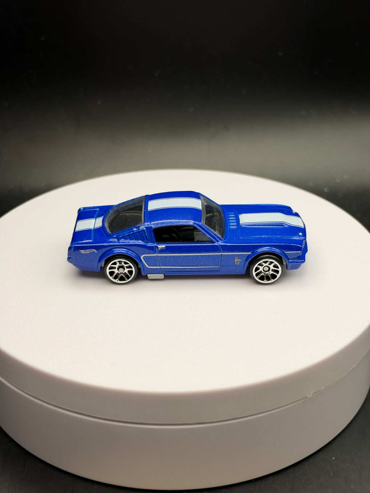 HOT WHEELS - 65 FORD MUSTANG 2 + 2 FASTBACK (2025) MUSTANG 60 YEARS 5/5 - LOOSE