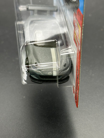 HOT WHEELS - 15 MAZDA MX5 MIATA (2021) - HW THEN AND NOW 4/10