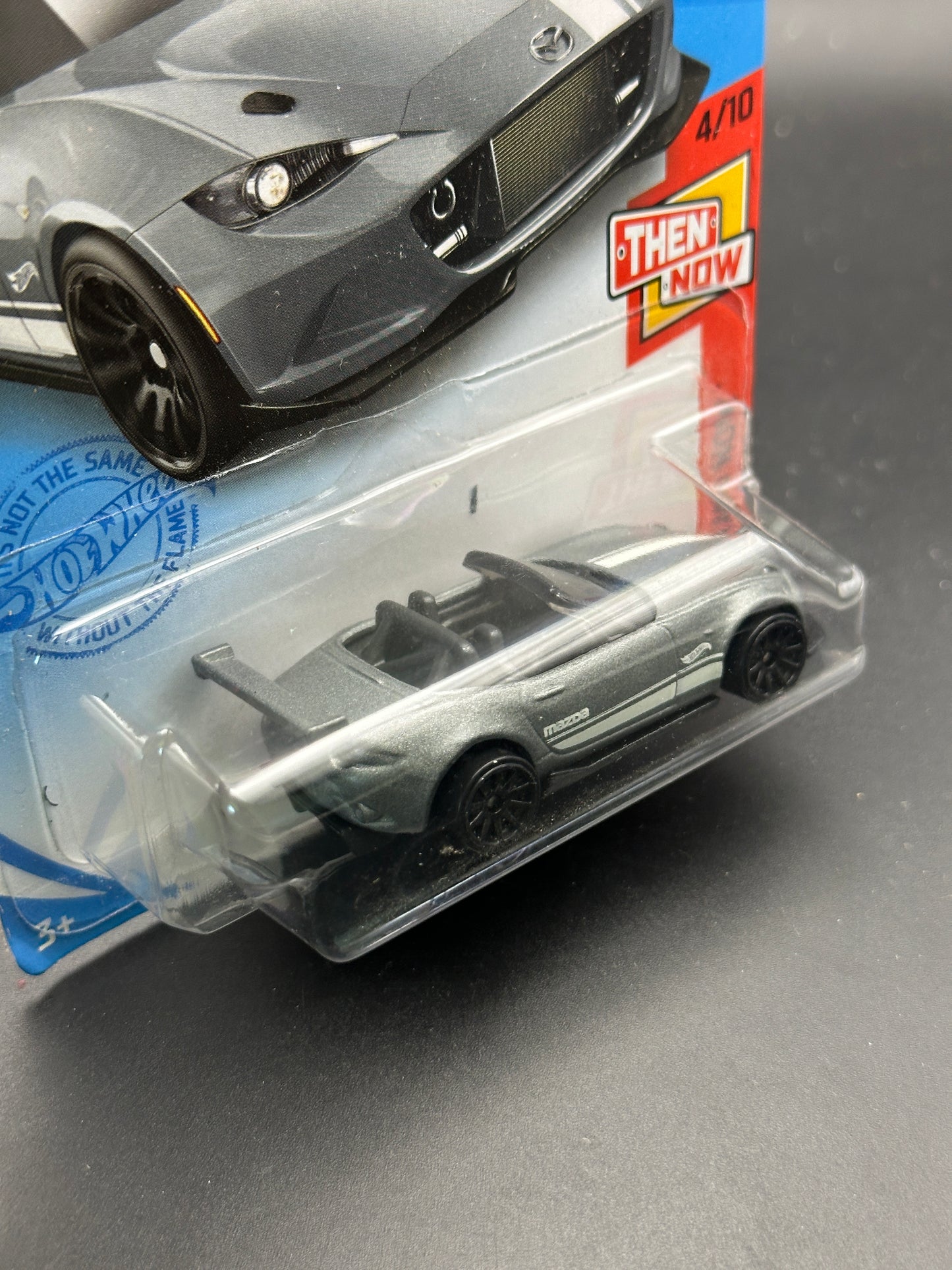 HOT WHEELS - 15 MAZDA MX5 MIATA (2021) - HW THEN AND NOW 4/10