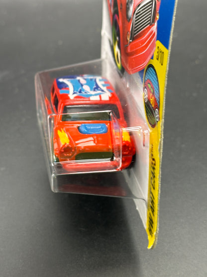 HOT WHEELS - MORRIS MINI (2016) - HW ART CARS 3/10