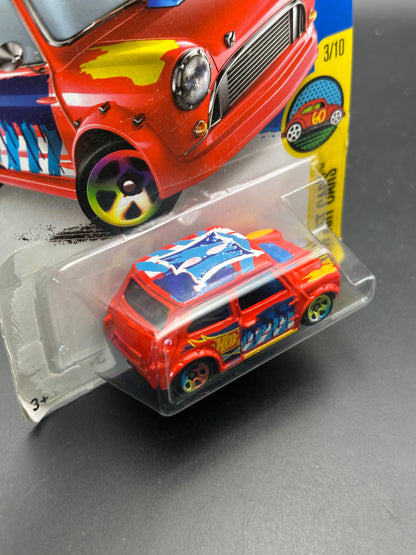 HOT WHEELS - MORRIS MINI (2016) - HW ART CARS 3/10