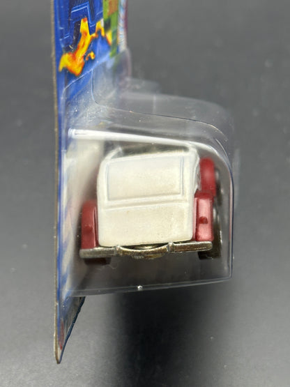 HOT WHEELS - 33 FORD ROADSTER (2002) - HW TRUMP CARS 4/4