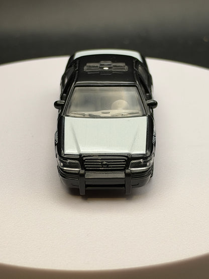 MATCHBOX - 2006 FORD CROWN VICTORIA - DIECAST - LOOSE