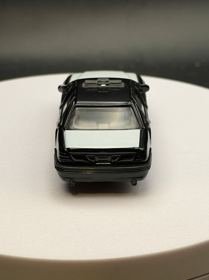 MATCHBOX - 2006 FORD CROWN VICTORIA - DIECAST - LOOSE