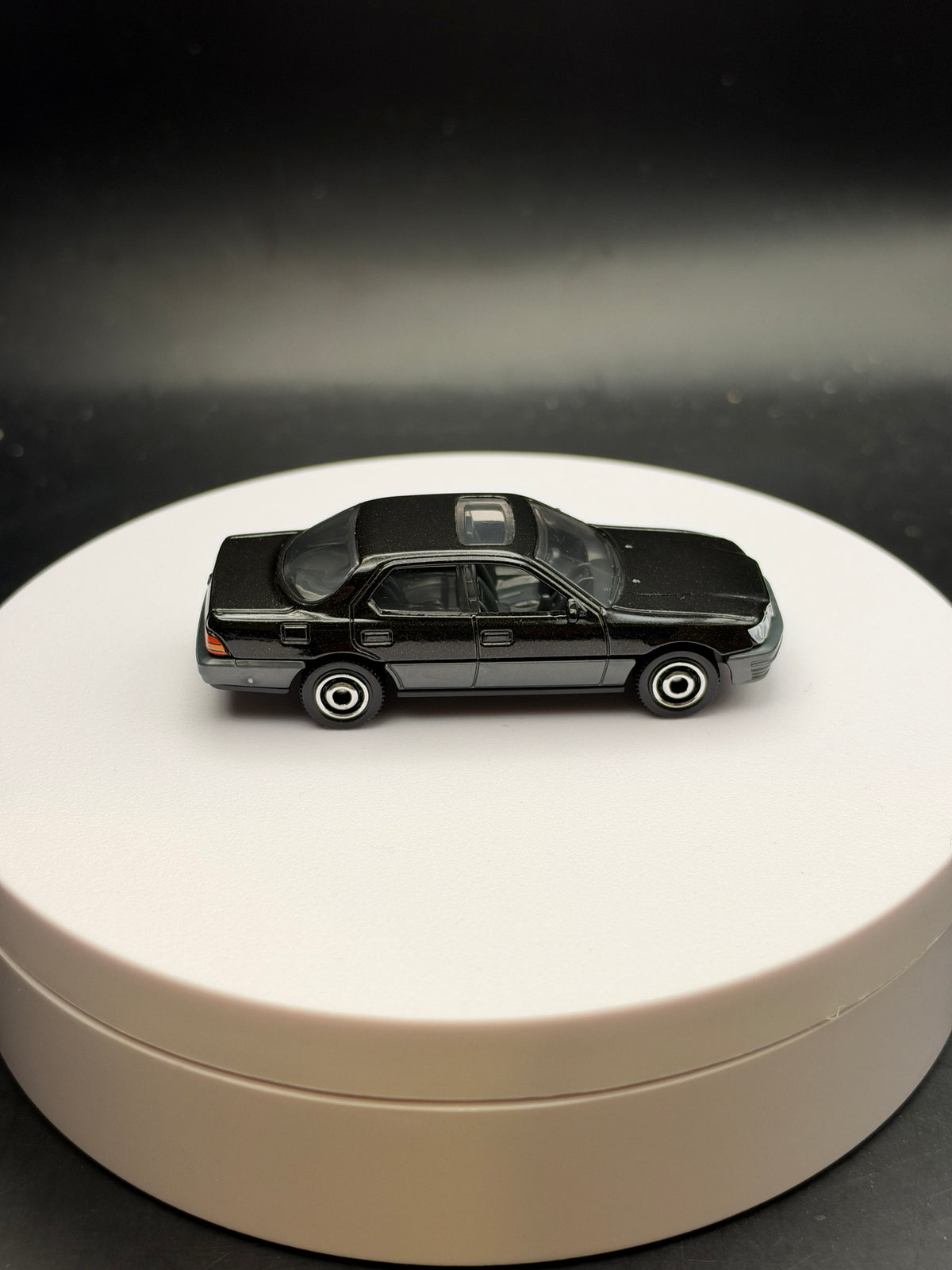 MATCHBOX - 1994 LEXUS LS 400 - DIECAST - LOOSE