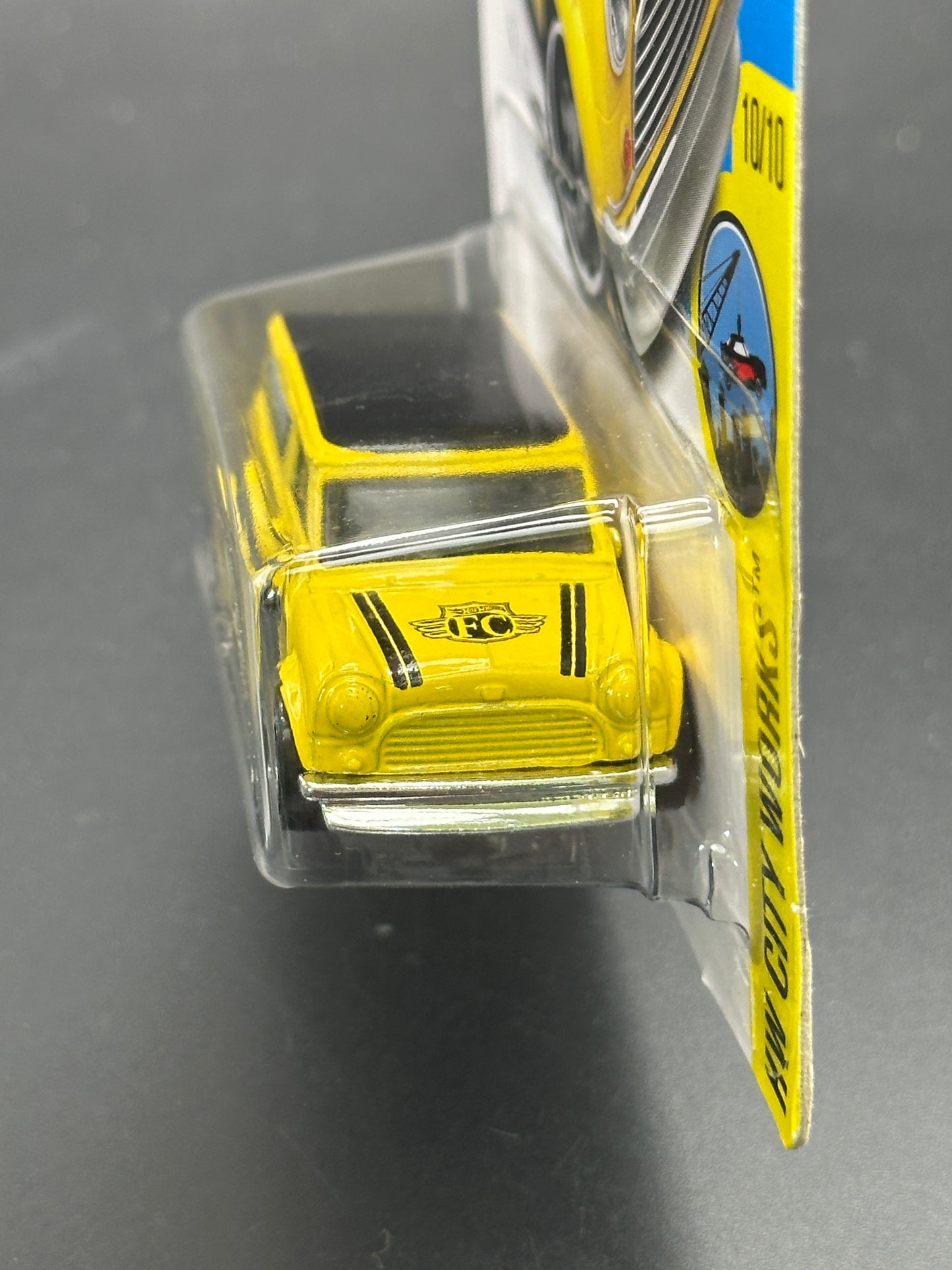 HOT WHEELS - 67 AUSTIN MINI VAN (2016) - HW CITY WORKS 10/10