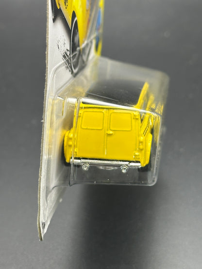 HOT WHEELS - 67 AUSTIN MINI VAN (2016) - HW CITY WORKS 10/10