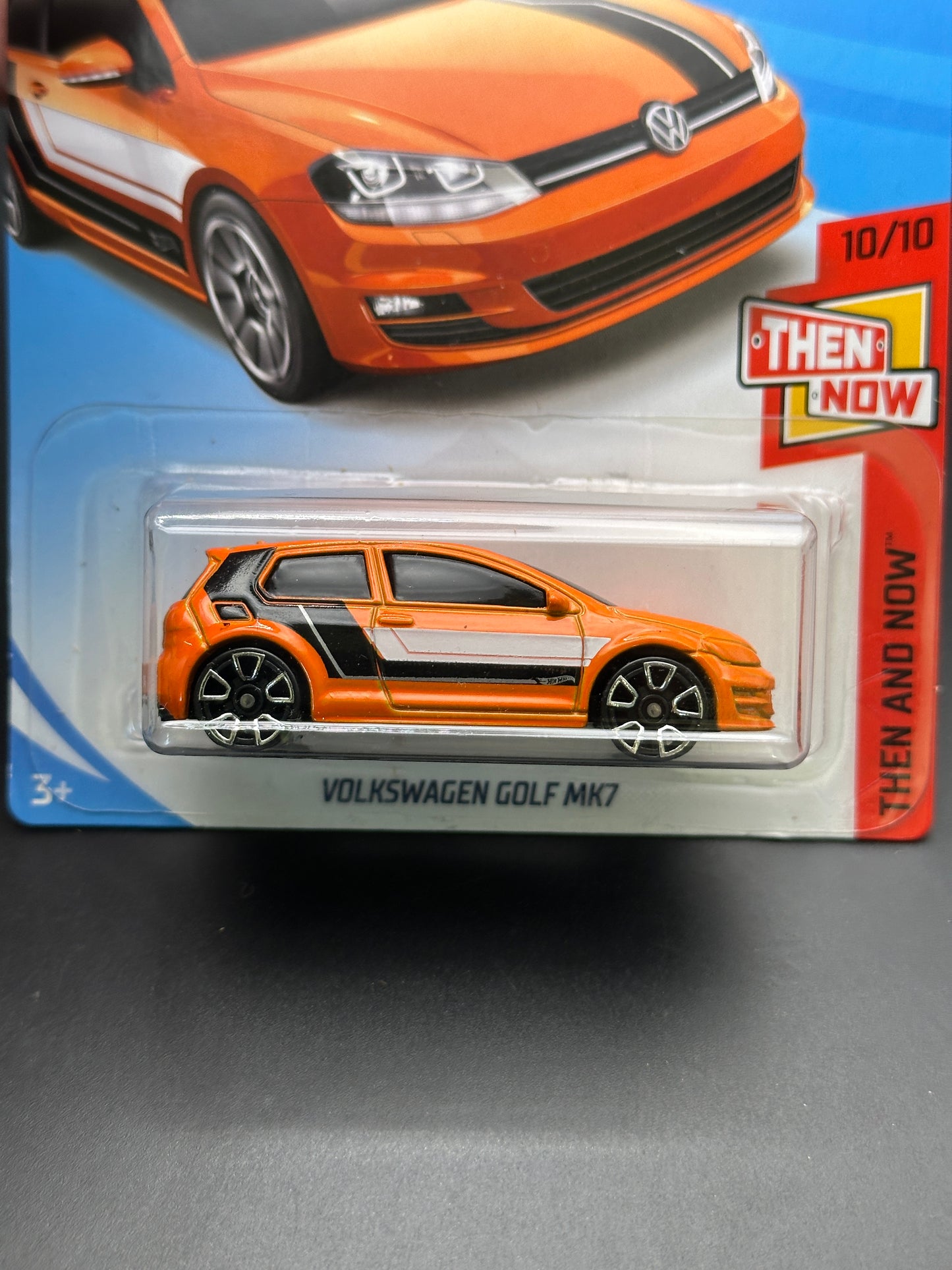 HOT WHEELS - VOLKSWAGEN GOLF MK7 (2018) - HW THEN AND NOW 10/10