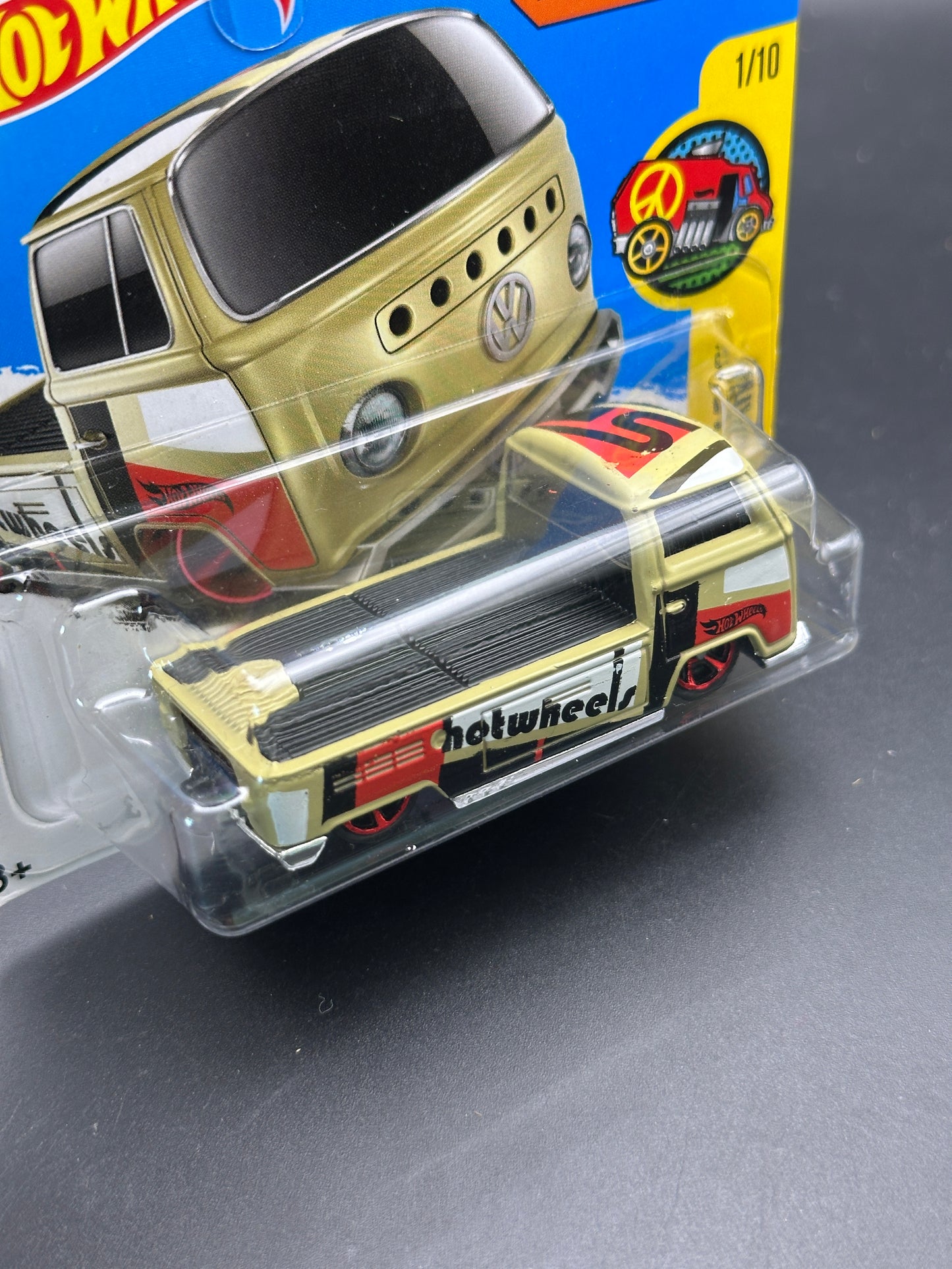 HOT WHEELS - VOLKSWAGEN T2 PICKUP (2017) - HW ART CARS 1/10