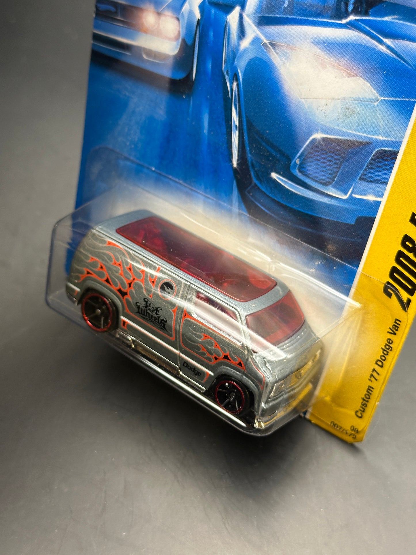 HOT WHEELS - CUSTOM 77 DODGE VAN (2008) - HW 2008 FIRST EDITIONS 7/40
