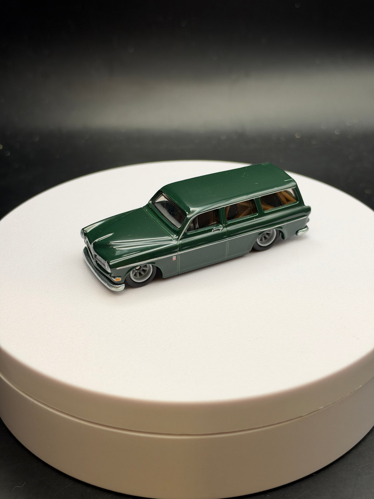 HOT WHEELS - VOLVO P220 AMAZON WAGON (2021) - FAST WAGONS 3/5 - LOOSE