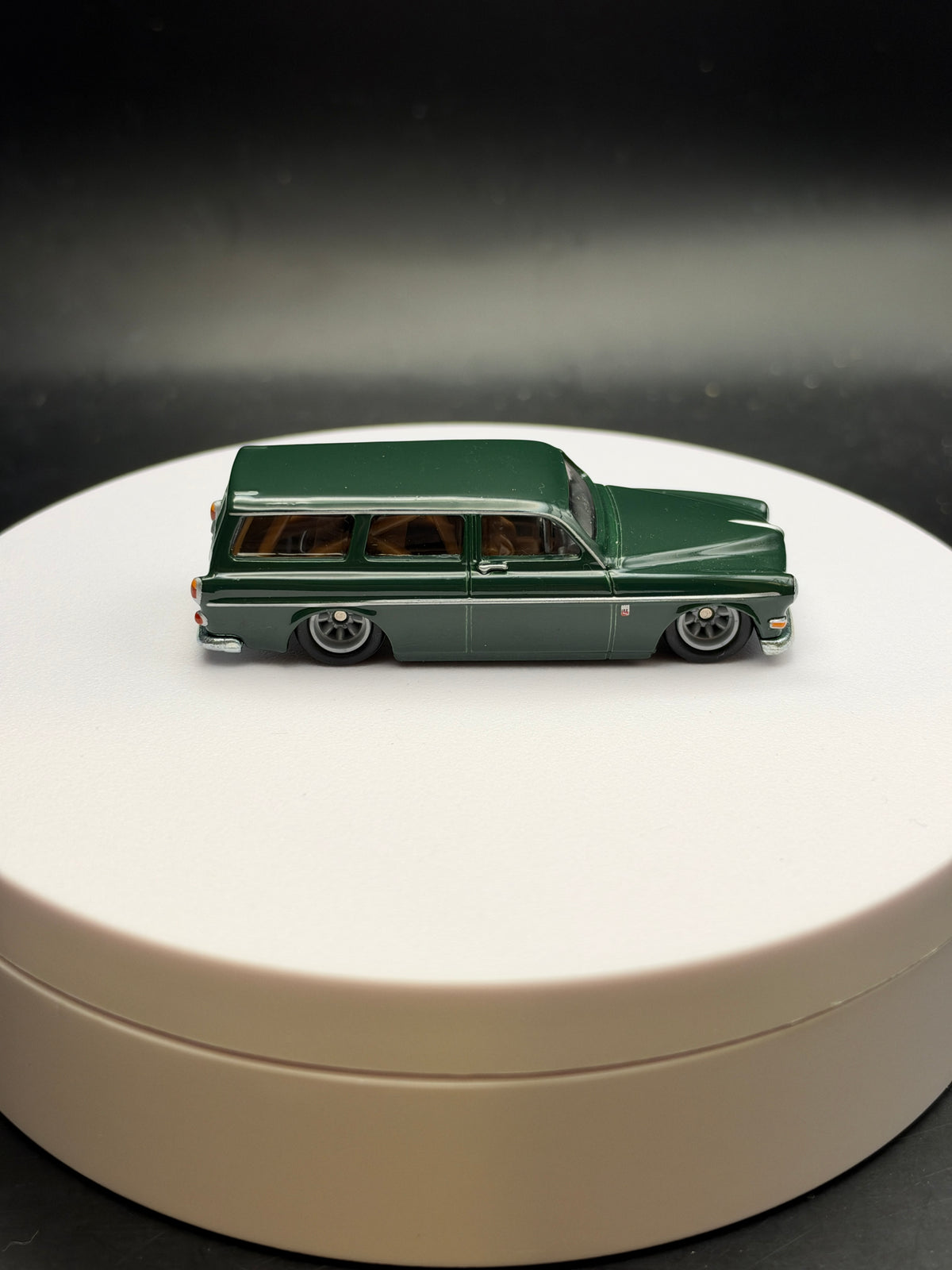 HOT WHEELS - VOLVO P220 AMAZON WAGON (2021) - FAST WAGONS 3/5 - LOOSE