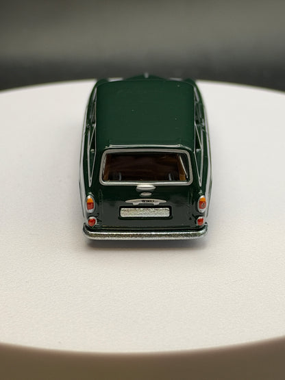 HOT WHEELS - VOLVO P220 AMAZON WAGON (2021) - FAST WAGONS 3/5 - LOOSE