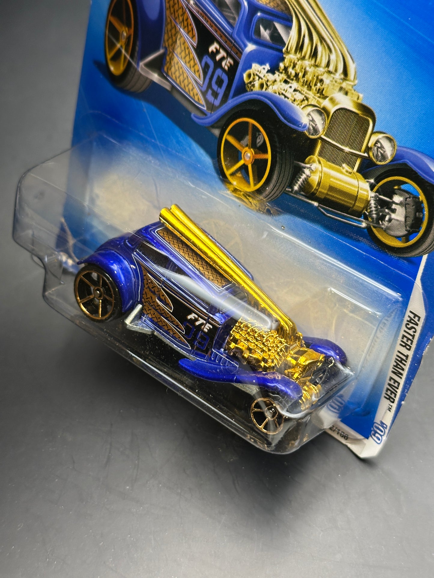 HOT WHEELS - STRAIGHT PIPES (2009) - HW FASTER THAN EVER 6/10