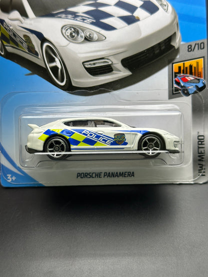 HOT WHEELS - PORSCHE PANAMERA (2018) - HW METRO 8/10