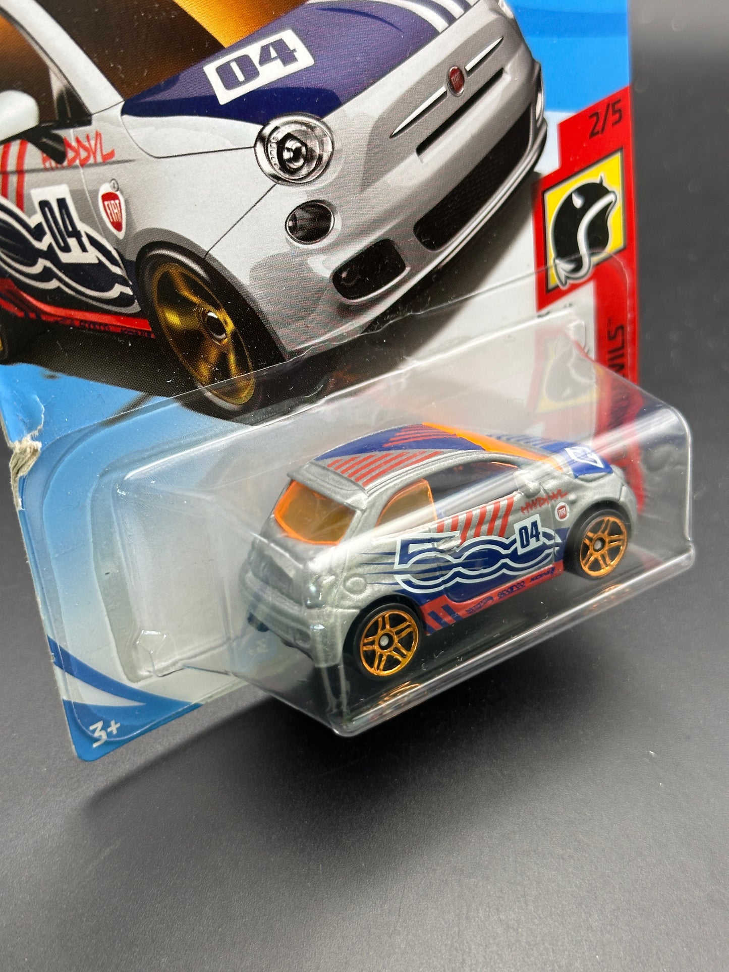 HOT WHEELS - FIAT 500 (2018) - HW DAREDEVILS 2/5