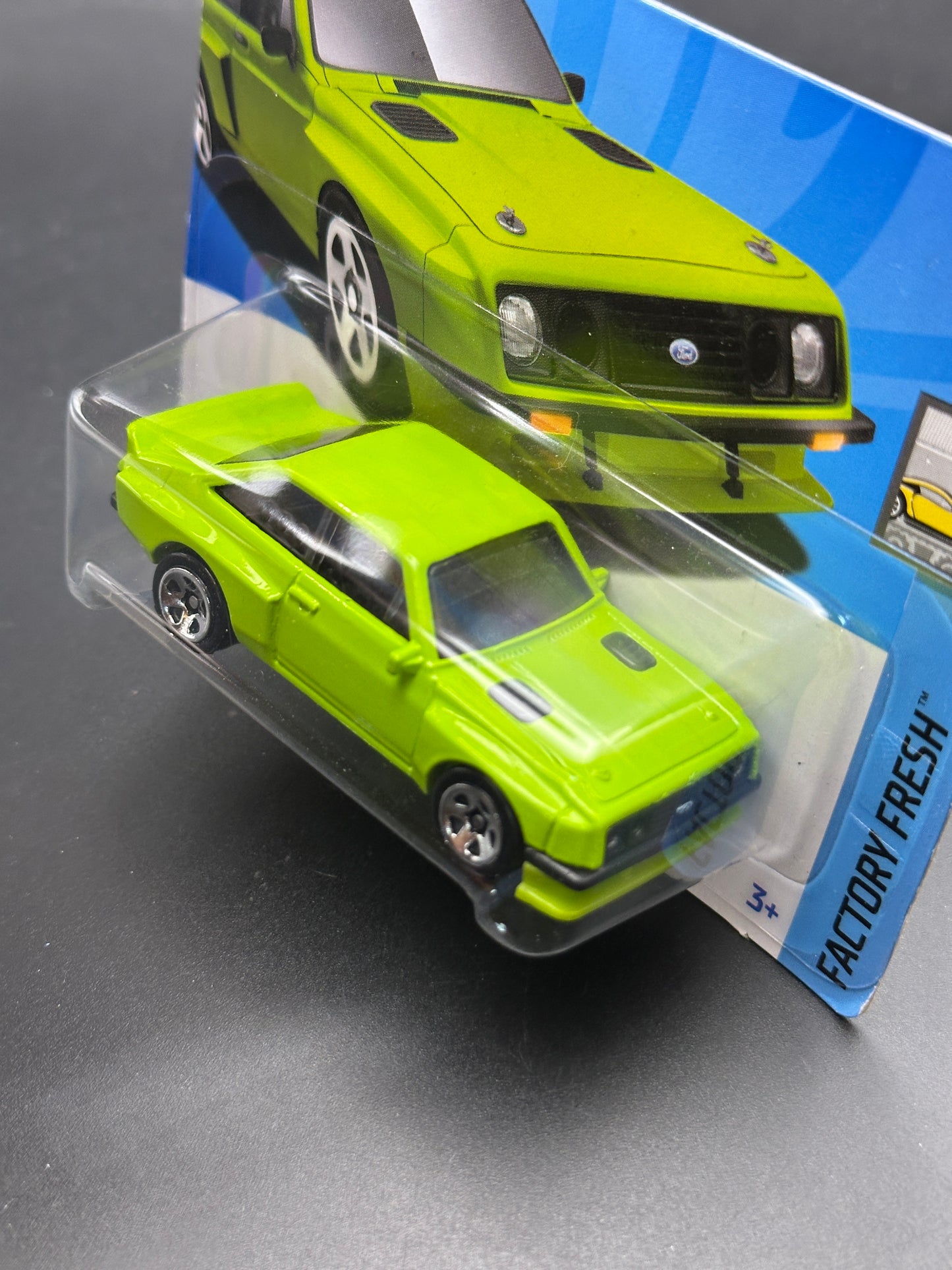 HOT WHEELS - FORD ESCORT RS2000 (2024) - FACTORY FRESH 1/10