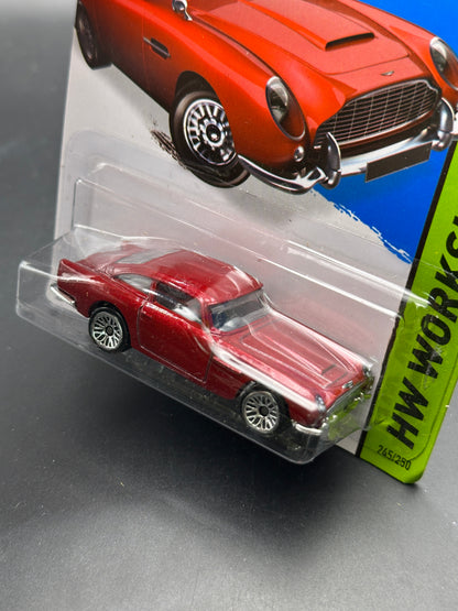 HOT WHEELS - ASTON MARTIN 1963 DB5 (2015) - HW WORKSHOP: THEN AND NOW