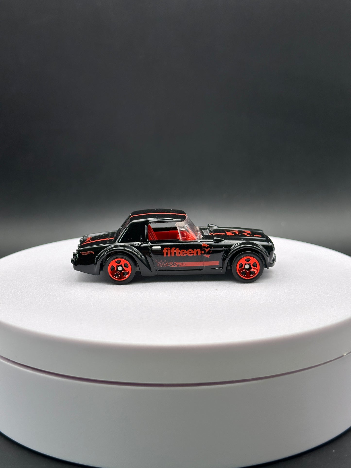 HOT WHEELS - FAIRLADY 2000 (2018) - HW SPEED GRAPHICS 3/10 - LOOSE