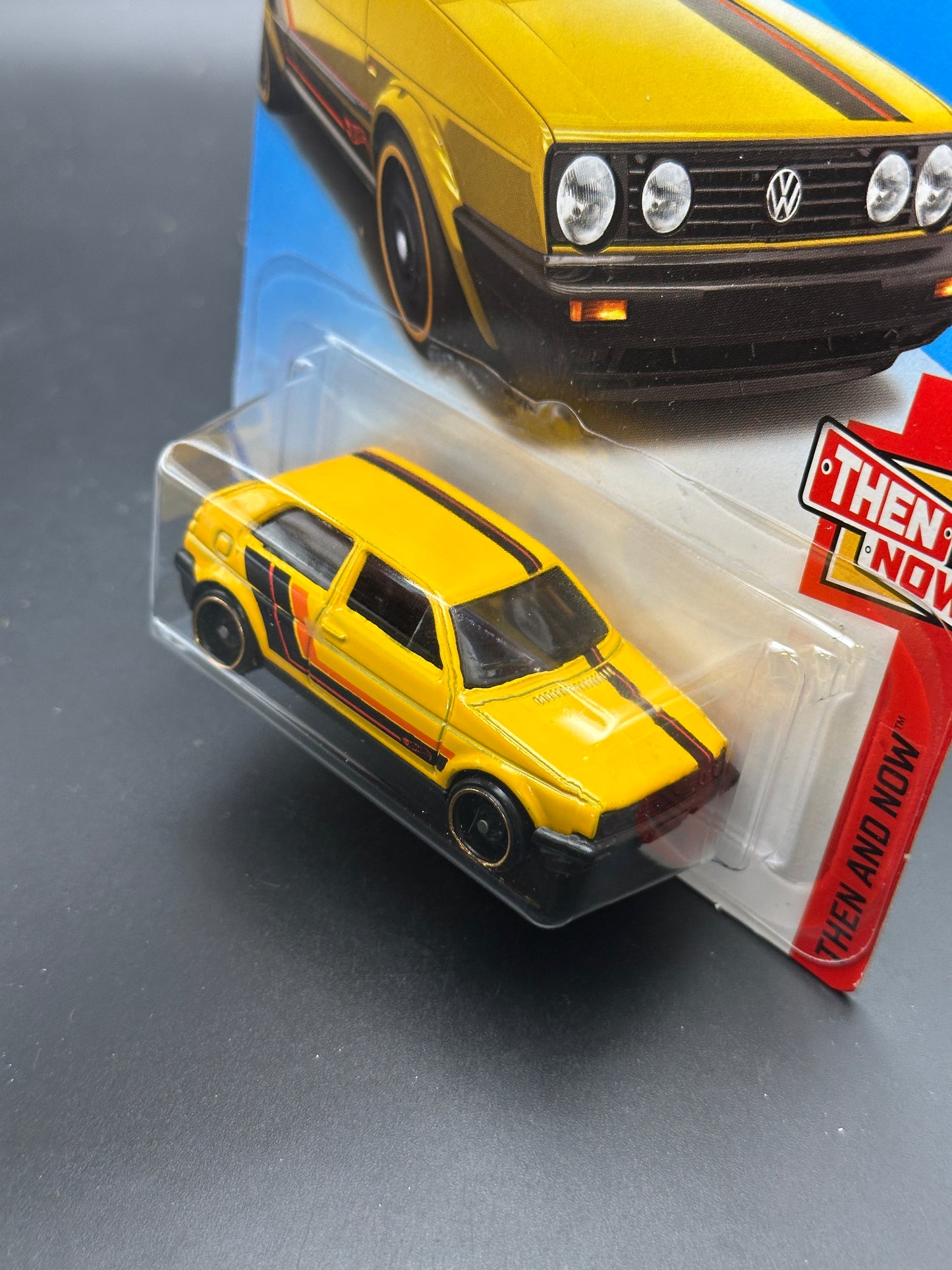 HOT WHEELS - VOLKSWAGEN GOLF MK2 (2018) - HW THEN AND NOW 5/10