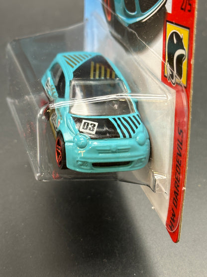 HOT WHEELS - FIAT 500 (2018) - HW DAREDEVILS 2/5