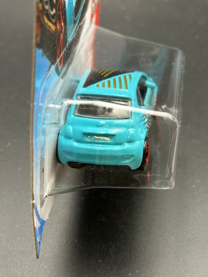 HOT WHEELS - FIAT 500 (2018) - HW DAREDEVILS 2/5