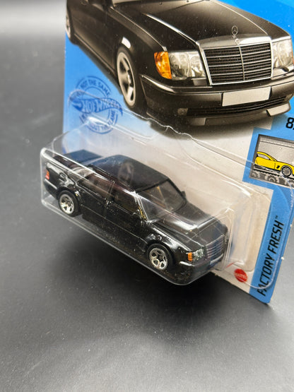 HOT WHEELS - MERCEDES BENZ 500 E (2021) - HW FACTORY FRESH 8/10