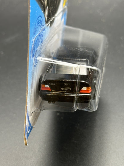 HOT WHEELS - MERCEDES BENZ 500 E (2021) - HW FACTORY FRESH 8/10