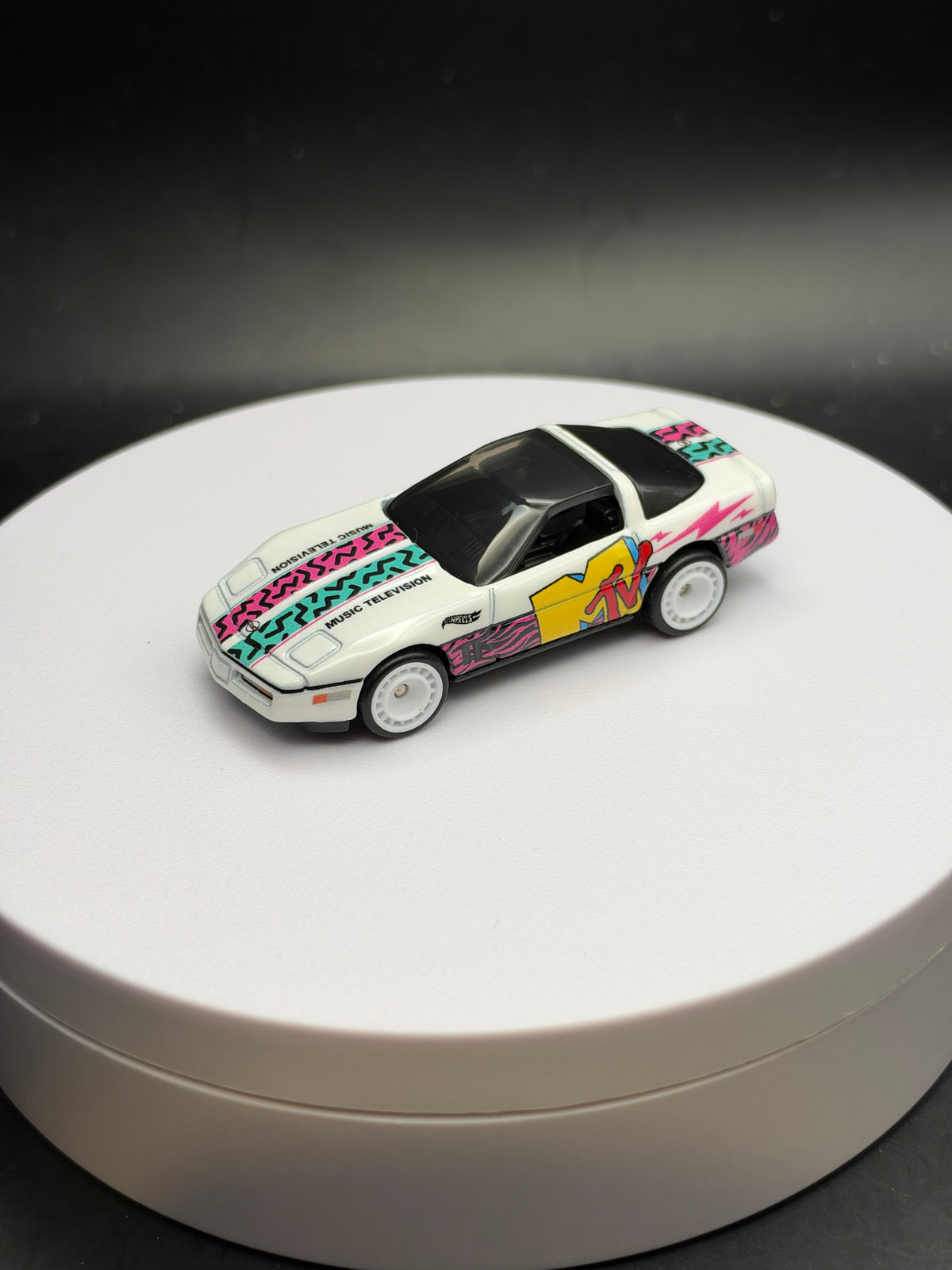 HOT WHEELS - 84 CORVETTE (2026) - MTV - POP CULTURE - LOOSE