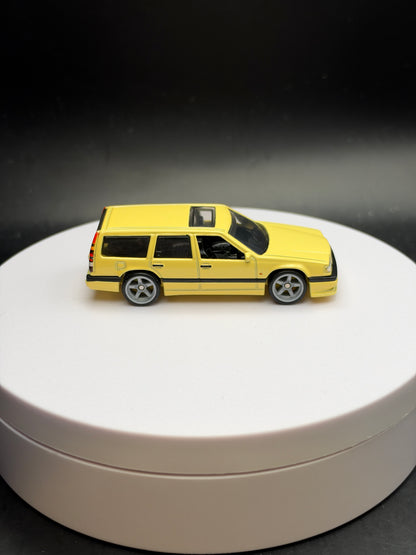 HOT WHEELS - VOLVO 850 ESTATE (2021) - FAST WAGONS 4/5 - LOOSE