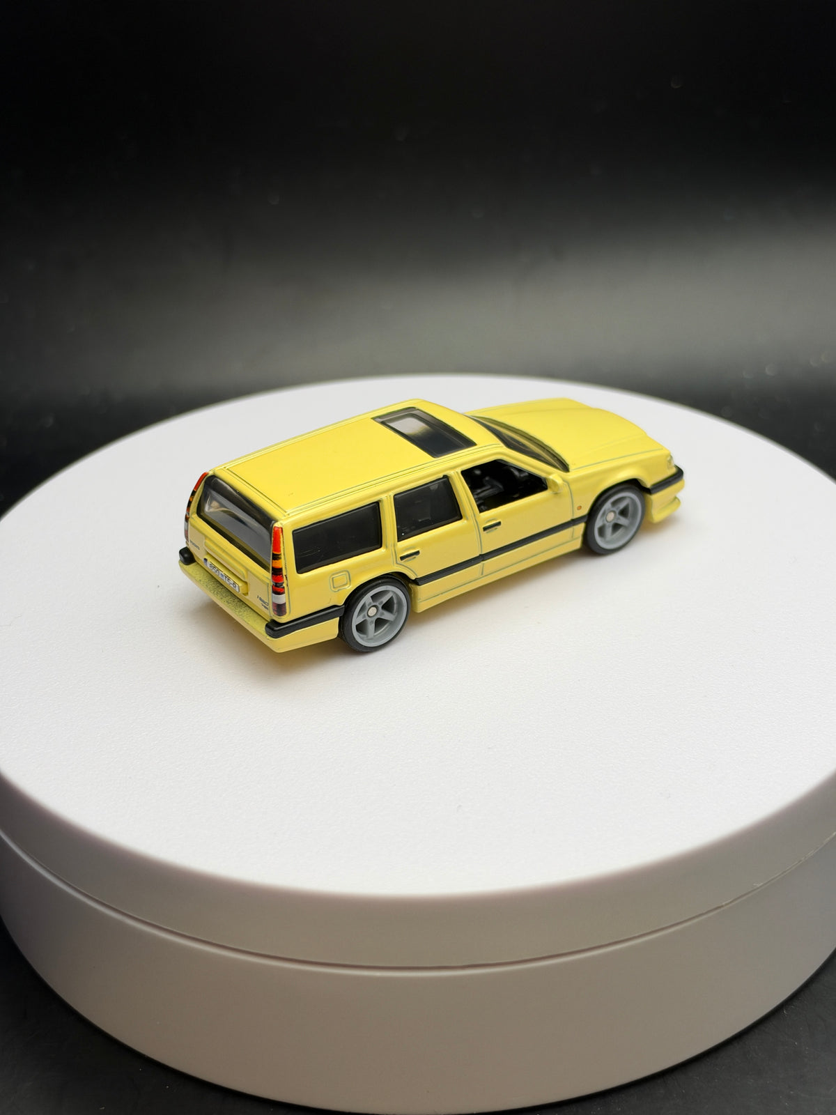 HOT WHEELS - VOLVO 850 ESTATE (2021) - FAST WAGONS 4/5 - LOOSE