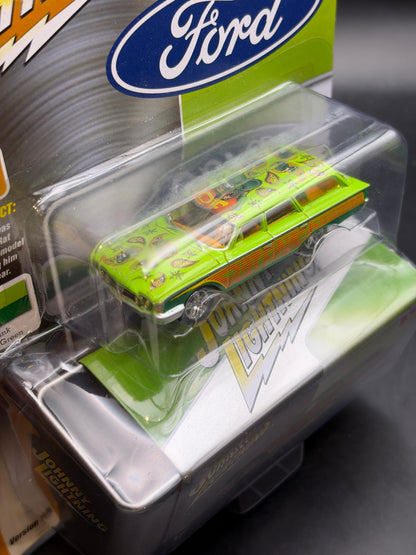 JOHNNY LIGHTNING - 1960 FORD COUNTRY SQUIRE - PRO COLLECTOR STORAGE TIN