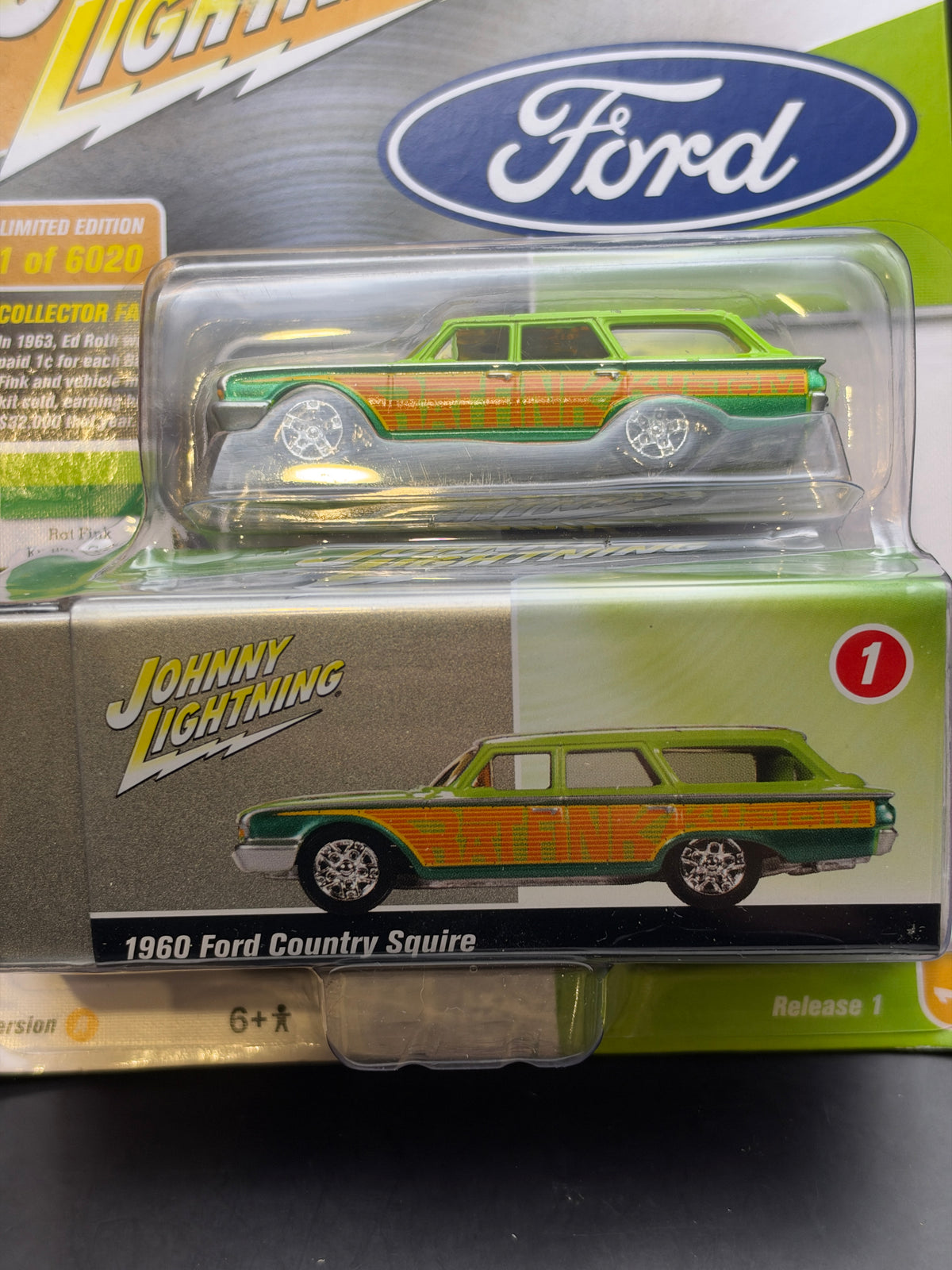 JOHNNY LIGHTNING - 1960 FORD COUNTRY SQUIRE - PRO COLLECTOR STORAGE TIN