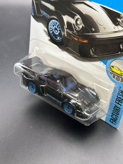 HOT WHEELS - PORSCHE 934.5 (2017) - HW FACTORY FRESH 4/10