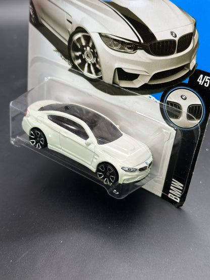 HOT WHEELS - BMW M4 (2016) - BMW 4/5